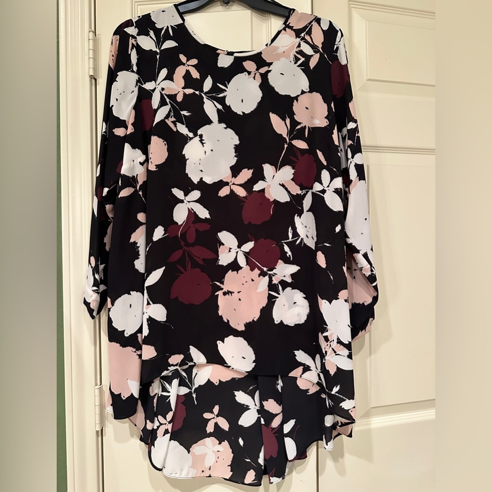 Vince Camuto silky high low top plus size
